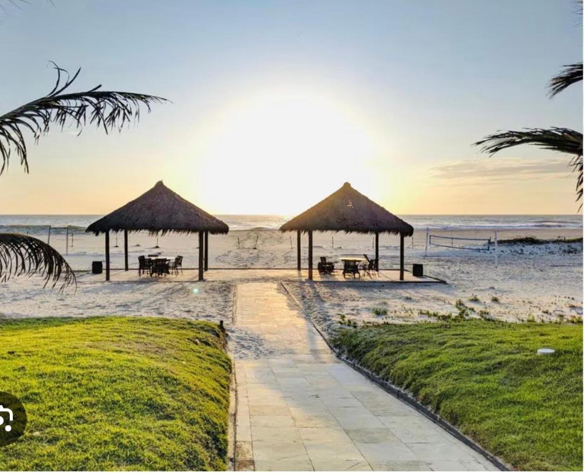 Apartamento Vista Total Do Mar Uma Cobertura A 400M Do Beach Park No Porto Das Dunas Aquiraz Condominio Terramaris Piscina Ampla Parque Infantil Sauna Estacionamento Privado Exterior foto